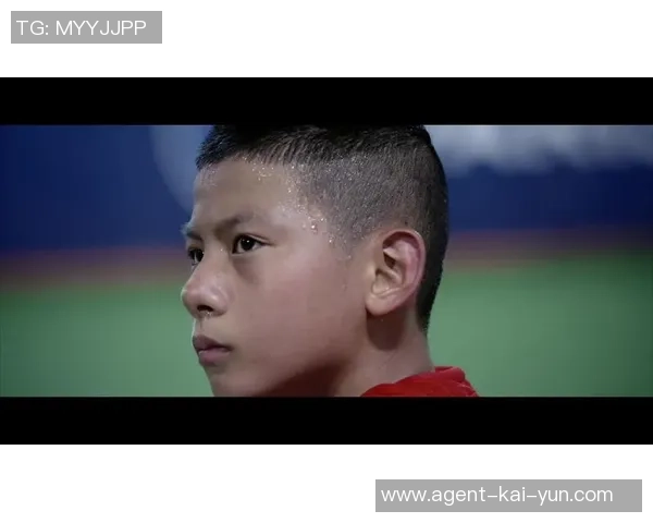 足球小将施耐德的成长之路与梦想追逐的精彩故事 足球小将施耐德的成长之路与梦想追逐的精彩故事